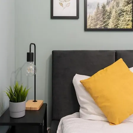 Naturalny - Blisko Centrum By Spaceapart 옐레니아구라