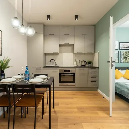 Naturalny - Blisko Centrum By Spaceapart