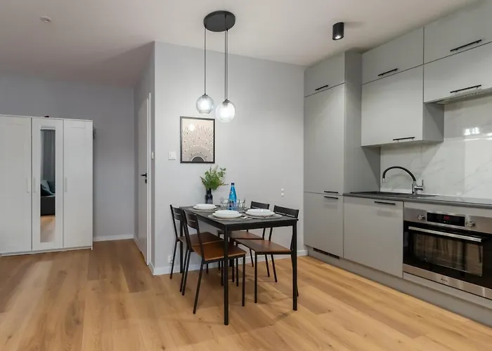 شقة Naturalny - Blisko Centrum By Spaceapart يلينيا غورا